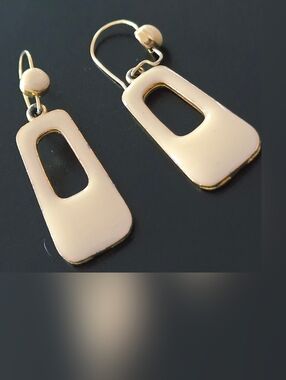Vintage Elegant Cream Enamel Drop Earrings - Women Jewelry